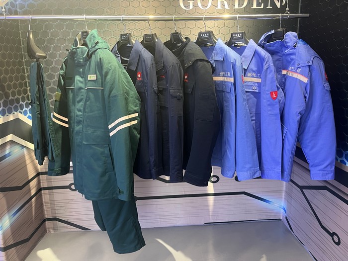 铁矿厂工作服采购必看！这 3 大材质误区，害了多少企业？