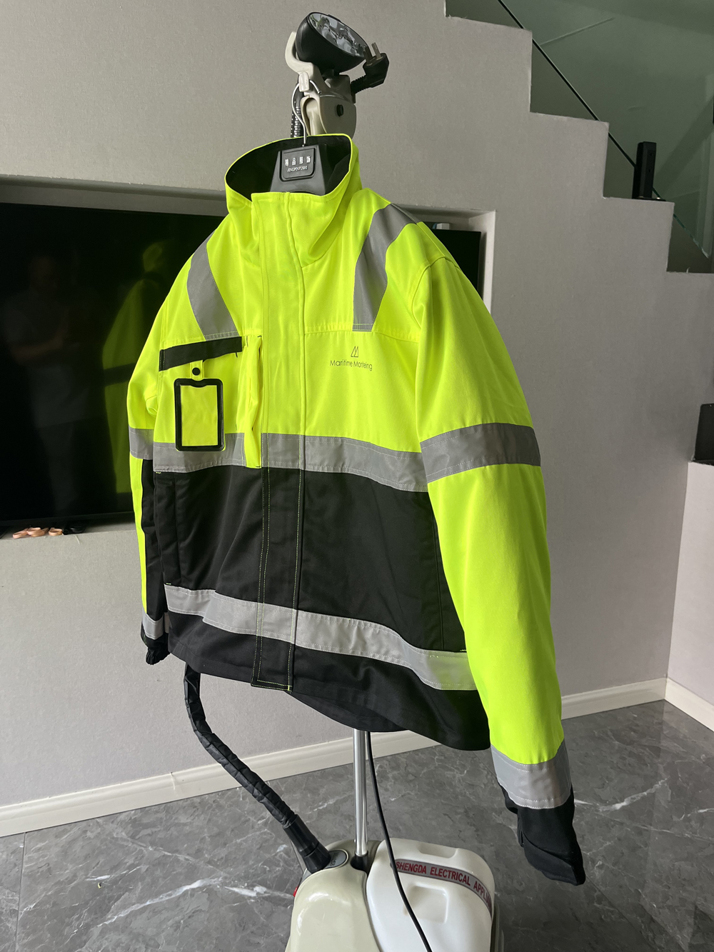 船舶公司(造船厂)工作服定制案例 船舶公司(造船厂)工作服定制案例